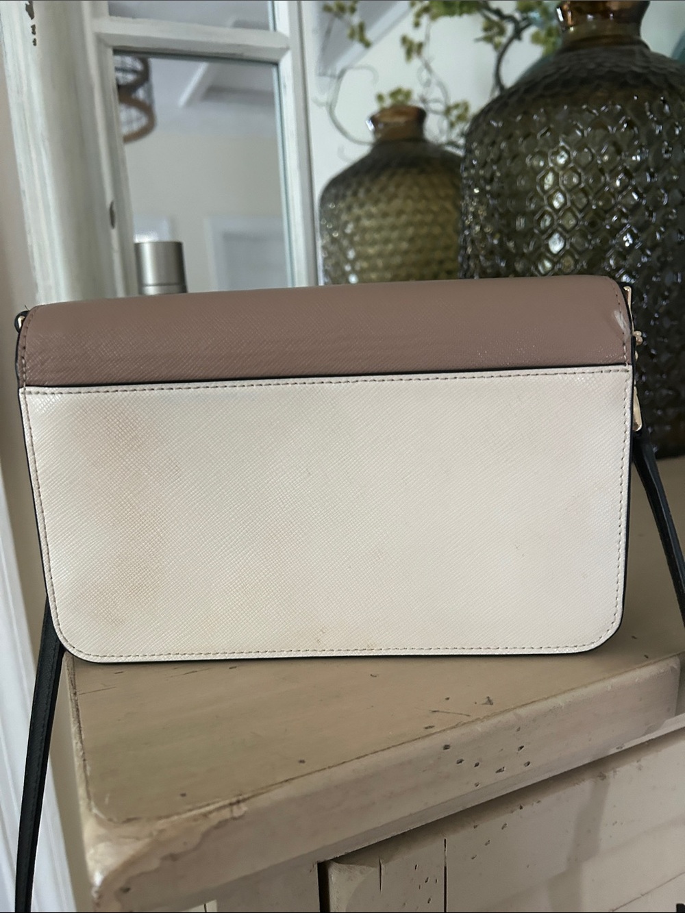 Kate Spade Two-Tone Brown & Cream - gold Chain Strap Crossbody - Picture 2 of 12